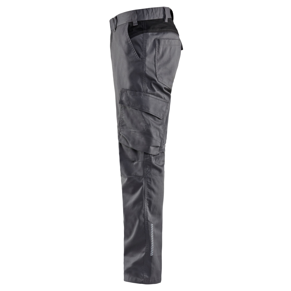 Pantalone, Blaklader, Industria Stretch, colore grigio, con inserti riflettenti, anti-graffio, tasce con zip