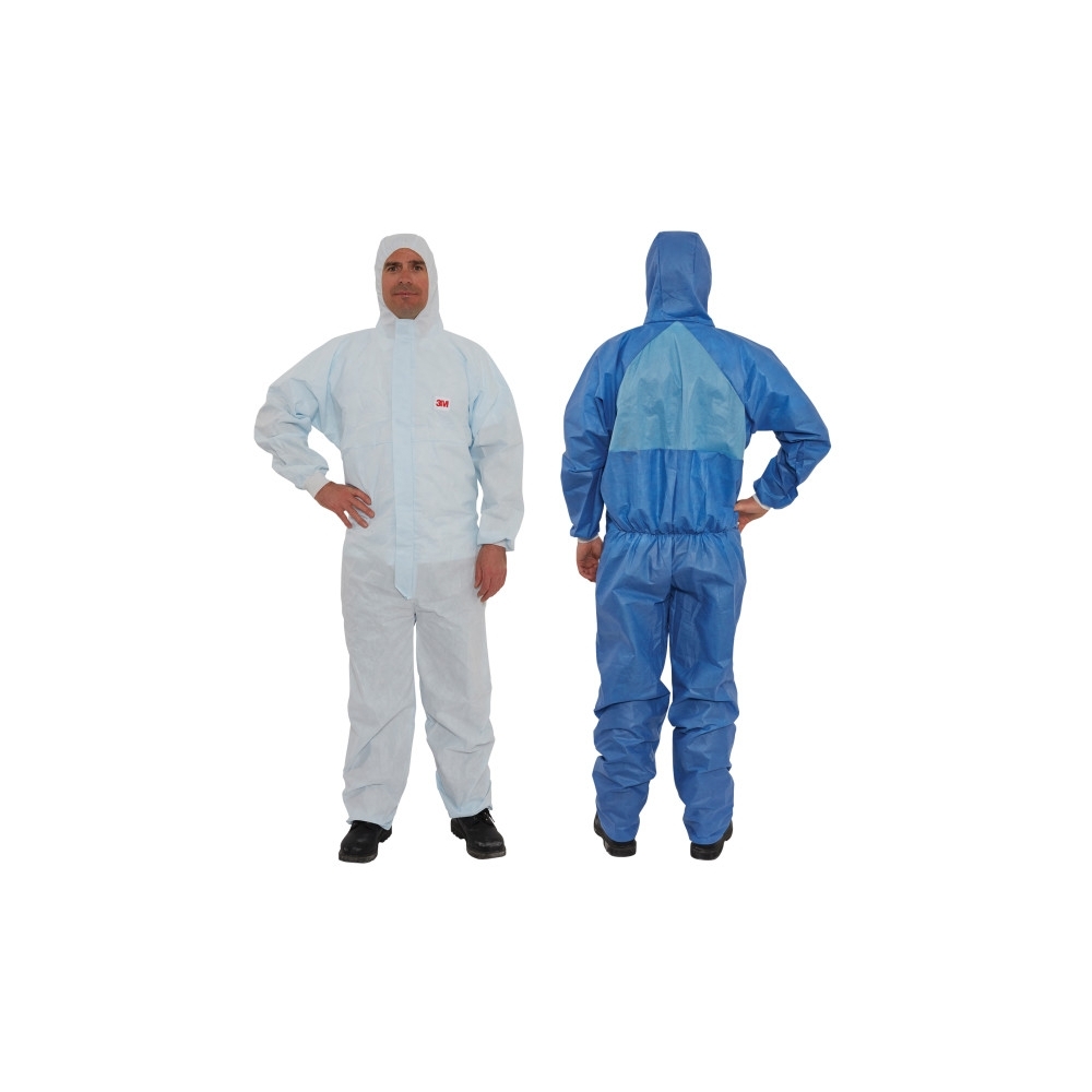 Tuta protettiva monouso 3M, 4532+, colore blu, con cappuccio, indossata da un operatore